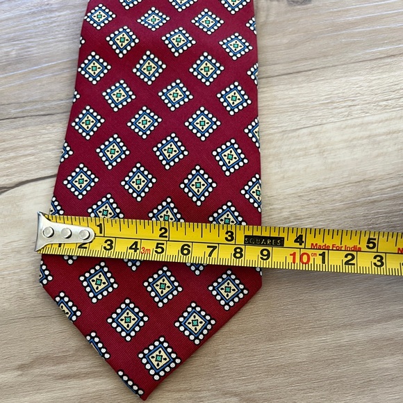 Burberry Diamond Printed Silk Tie - Picture 3 of 7